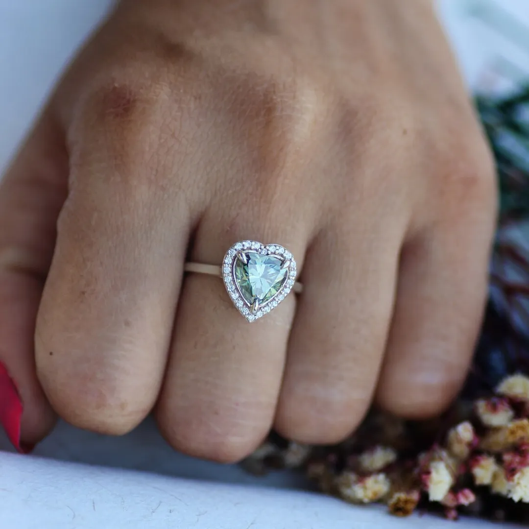 /public/photos/live/Light Green Heart Cut Moissanite Halo Engagement  Ring 611 (1).webp